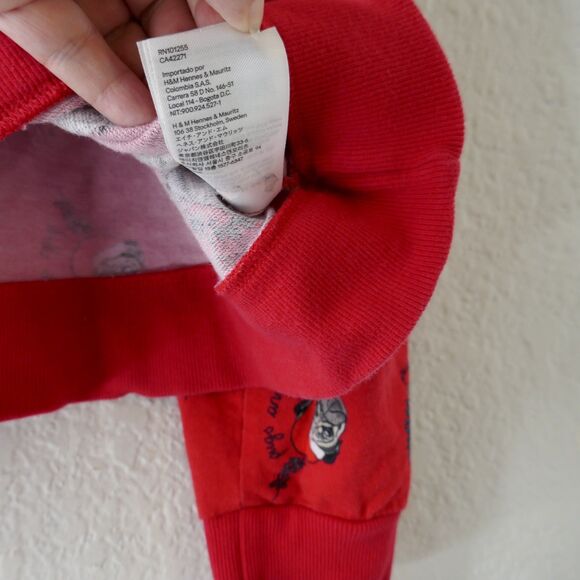 H&M Divided Pugs & Kisses Christmas Sweatshirt Women’s XL Red Ugly Sweater - Picture 5 of 6